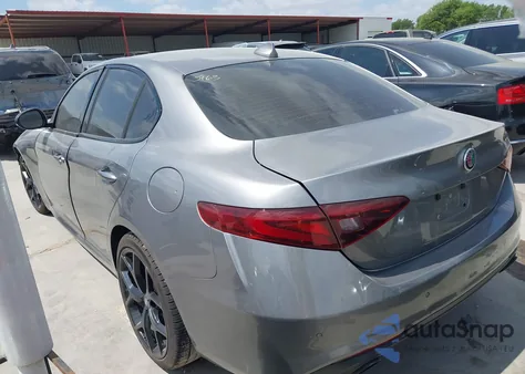 2020 Alfa Romeo Giulia Rwd z USA, uszkodzony, nr VIN ZARFAMAN3L7625163